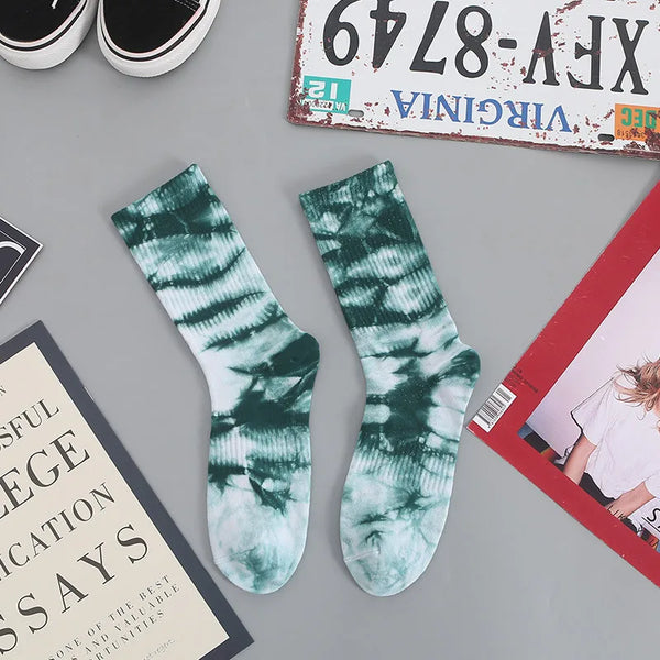 "I Am Magnetic" Women's Tie-Dye Crew Socks