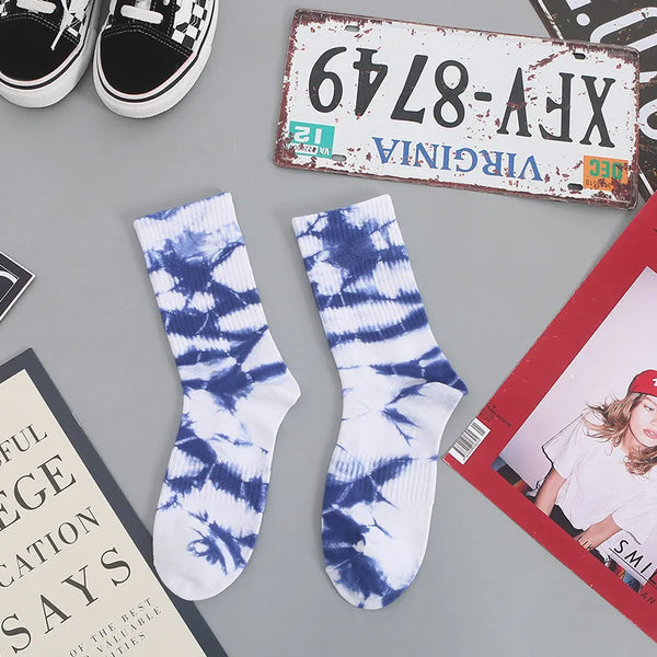 "I Am Magnetic" Women's Tie-Dye Crew Socks